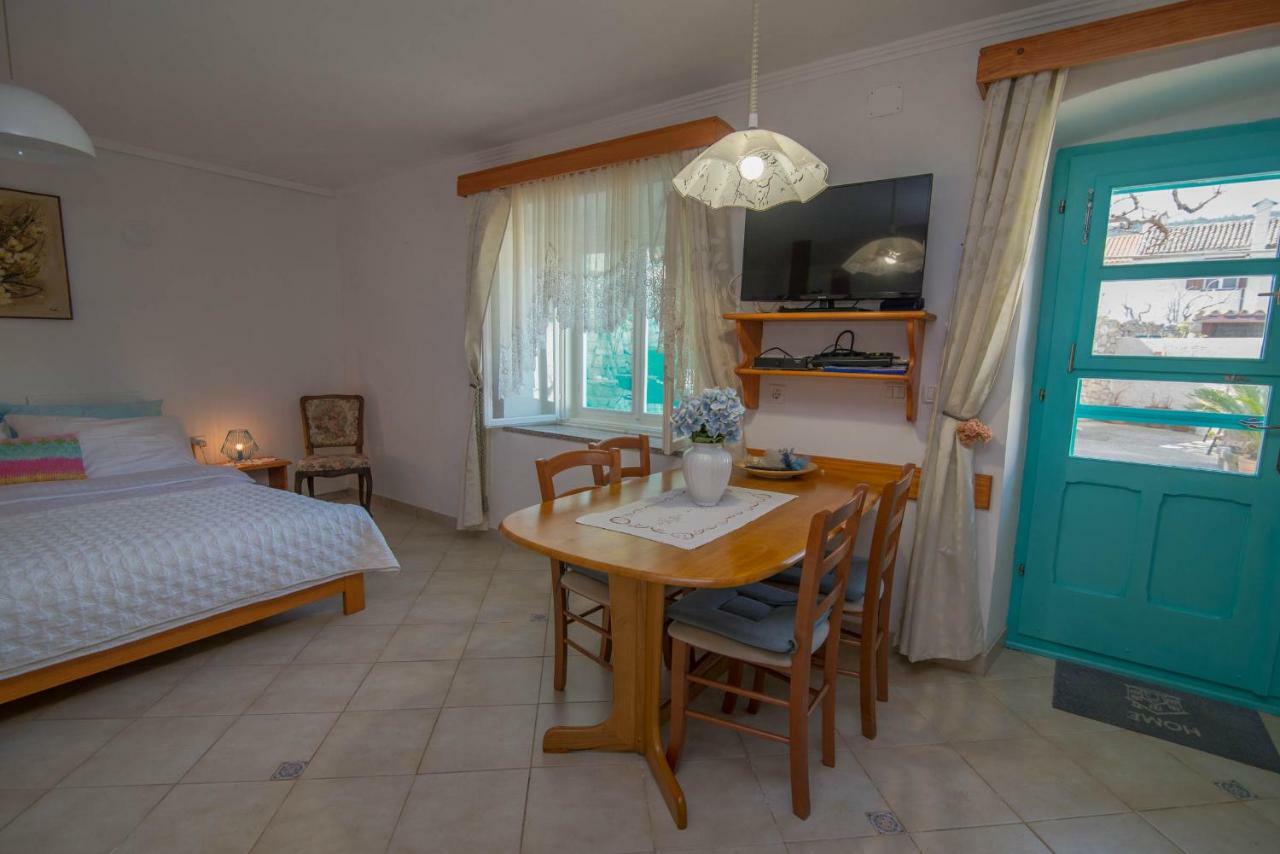 Apartamento Roberto 2 Veli Lošinj Exterior foto
