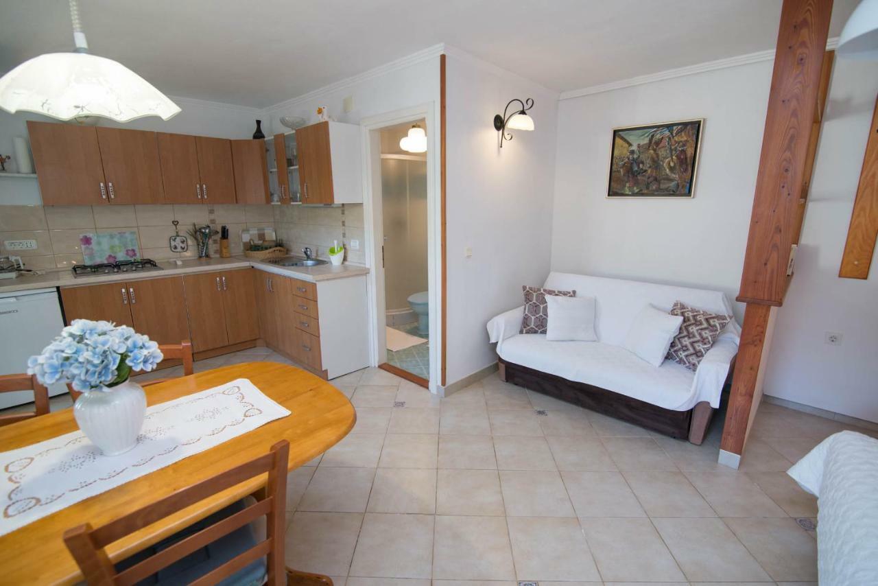 Apartamento Roberto 2 Veli Lošinj Exterior foto